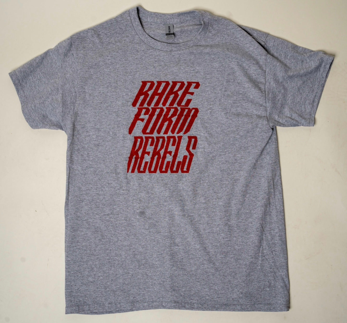 GREY RARE FORM REBELS RED PRICE IS UP TEE