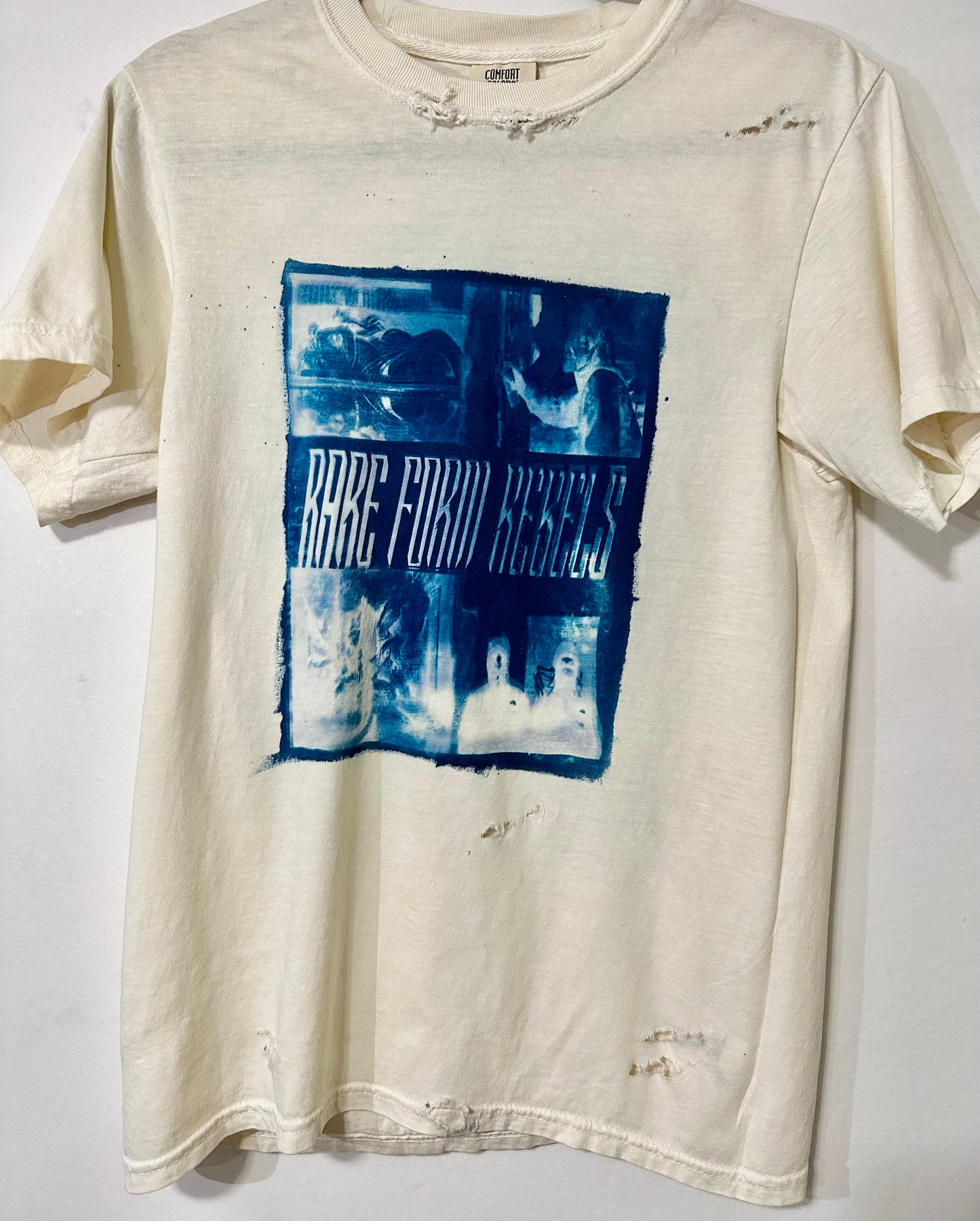 WHITE RARE FORM REBELS CYANOTYPE SCREEN PRINT TEE